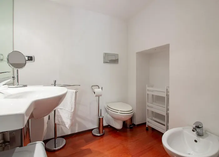 Open Space With Air Conditioning And Patio Privato Apartamento