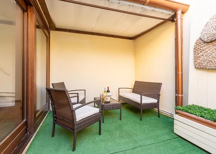 Open Space With Air Conditioning And Patio Privato Apartamento Alghero